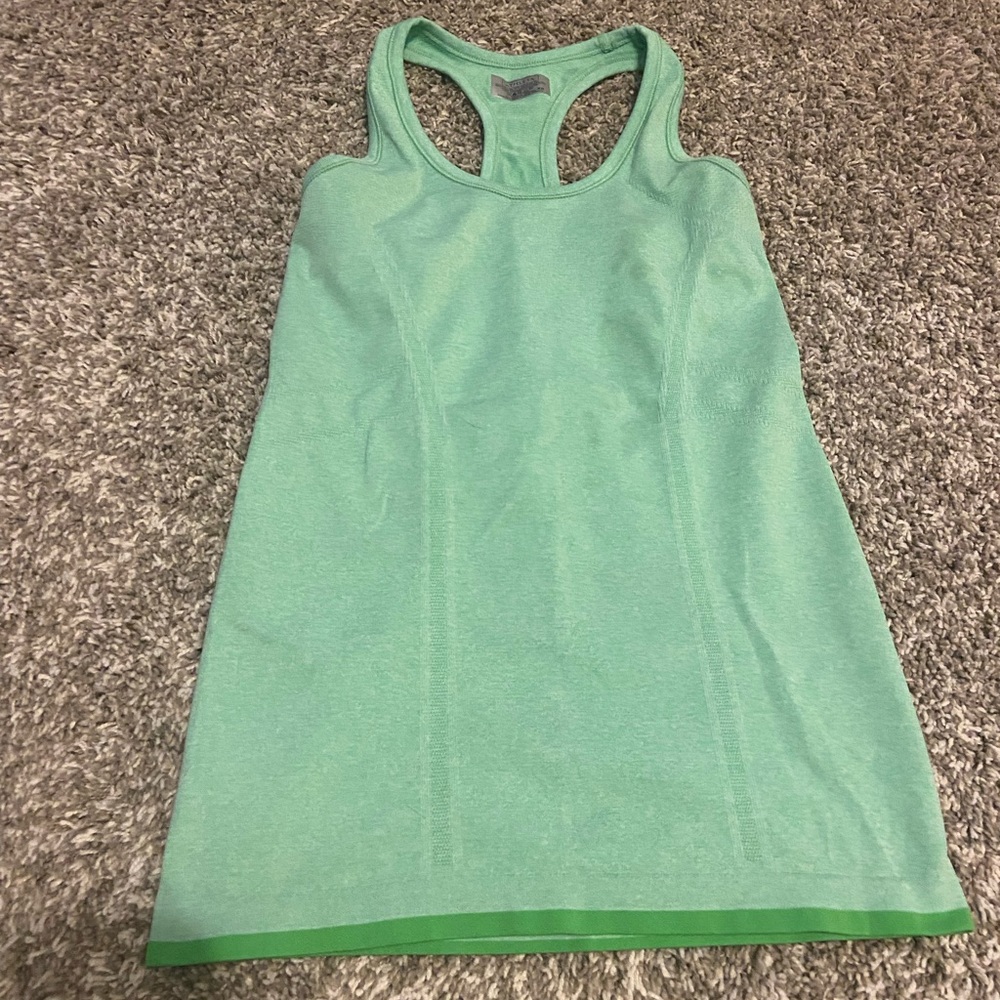 Athleta tank